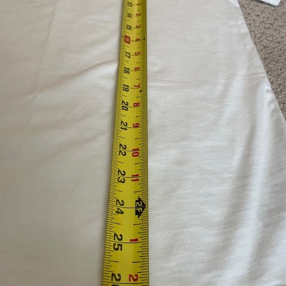 Vineyard Vines Boy’s X-large Tee. Excellent condition. - Picture 5 of 8